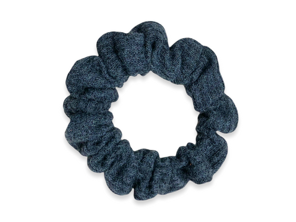 black knit scrunchie